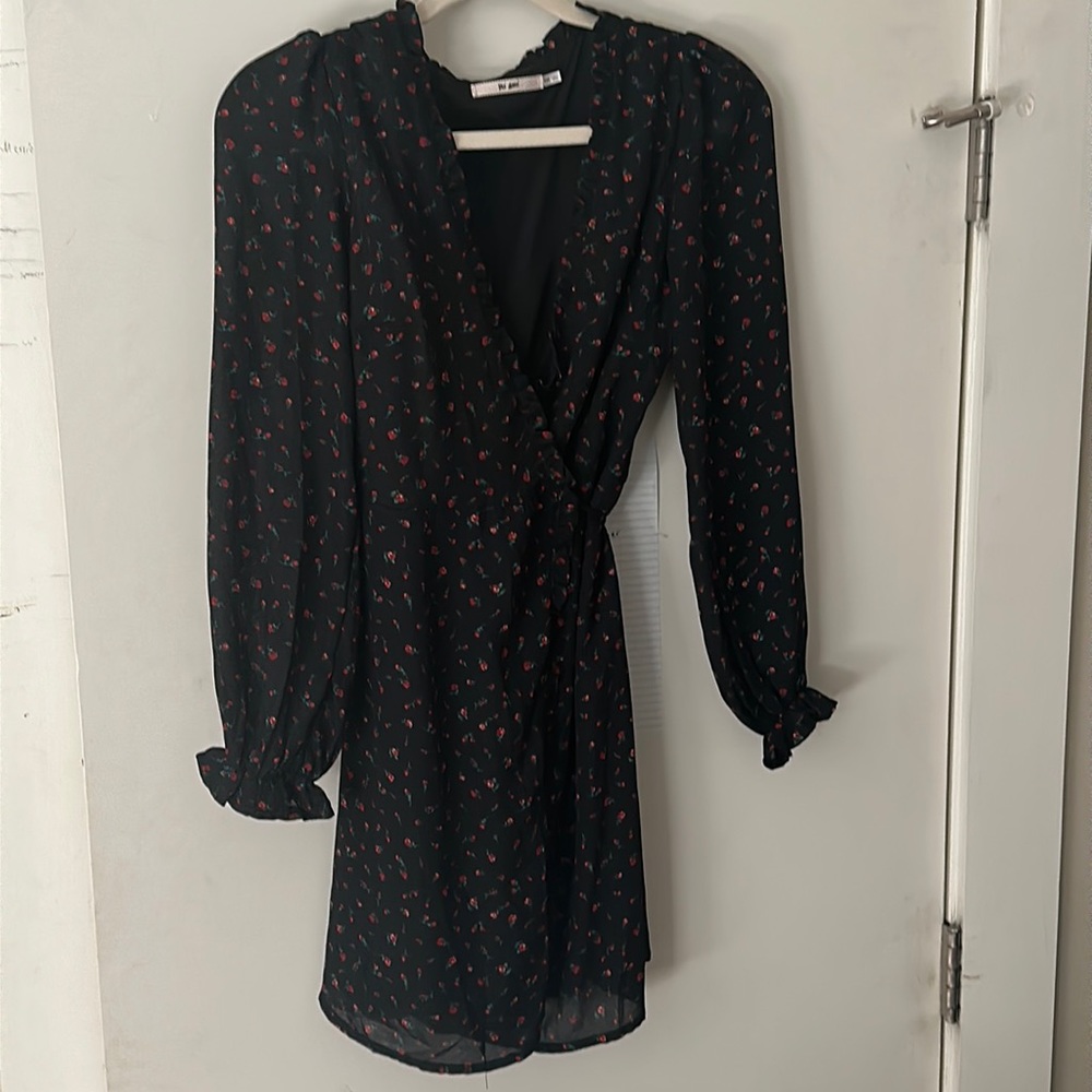 Francesca’s Black And Red Rose Print Wrap Dress